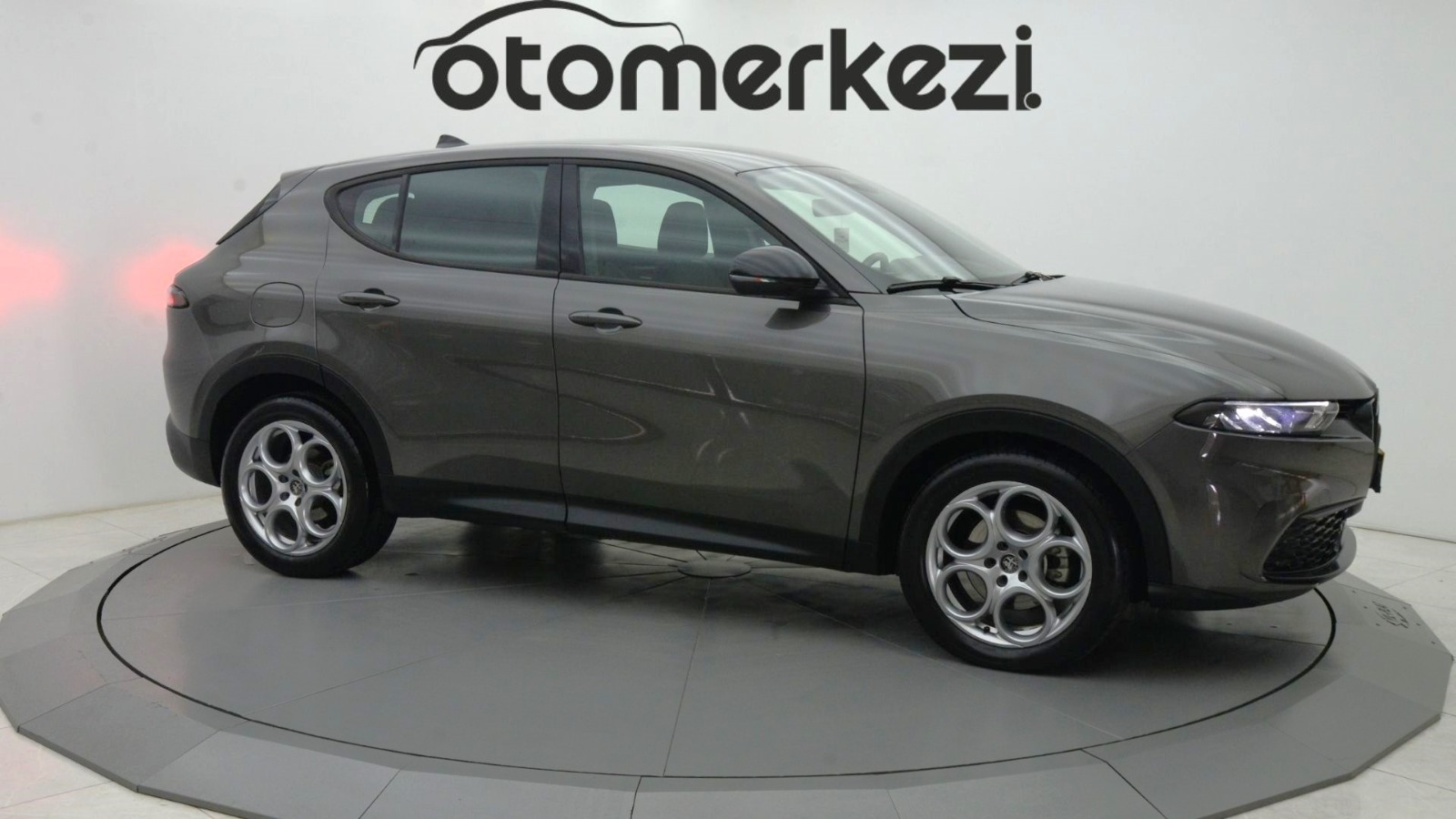 ALFA ROMEO TONALE 3